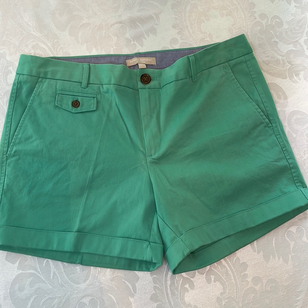 Sage Green Shorts by Banana Republic. Sz 12